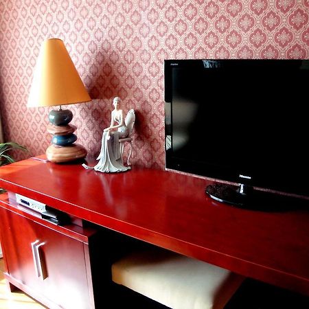 Overseas Chinese International Hotel Qingdao Buitenkant foto