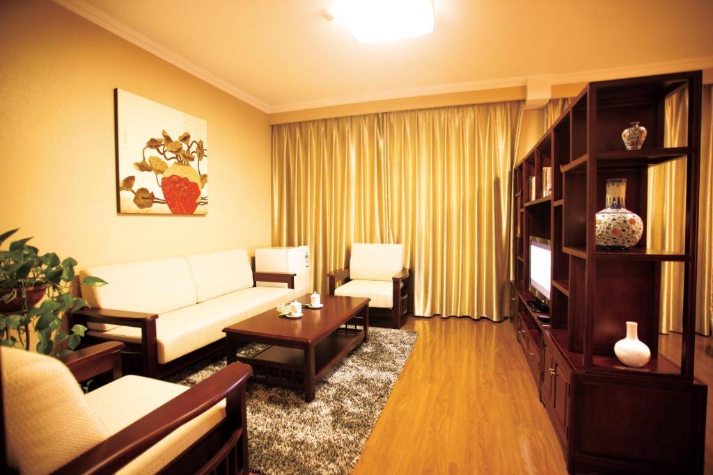 Overseas Chinese International Hotel Qingdao Buitenkant foto